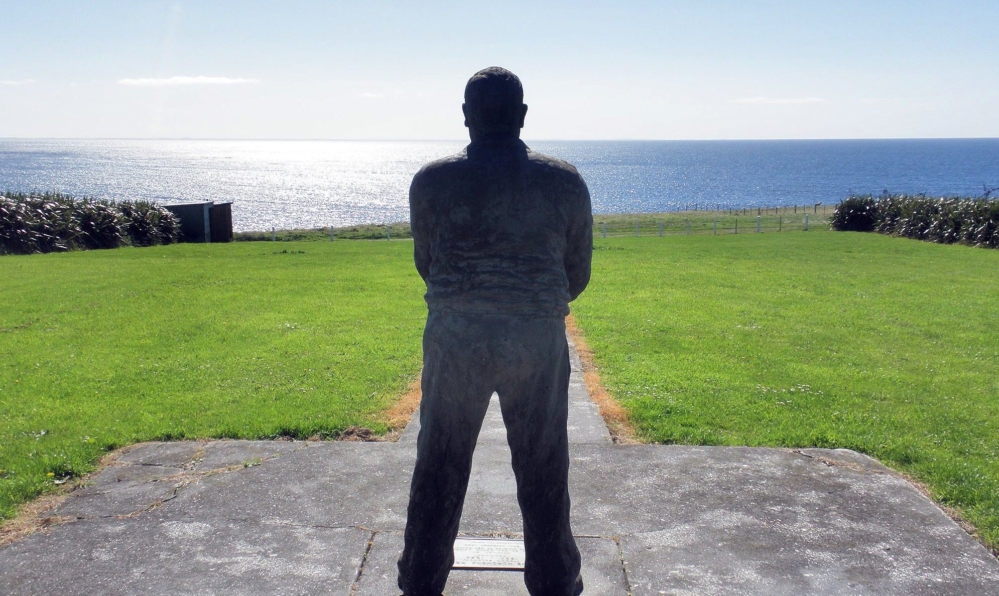 Tommy Solomon’s statue on Rēkohu. Photo © Maui Solomon